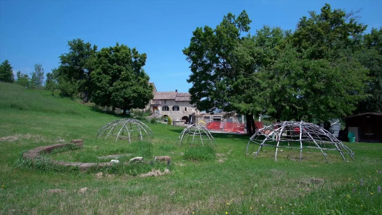 Sacreterre B&B E Agriturismo Tizzano Val Parma 0*,