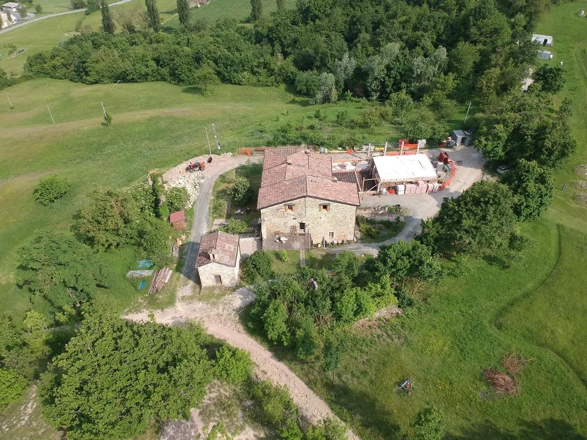 Sacreterre B&B E Agriturismo Tizzano Val Parma Italy